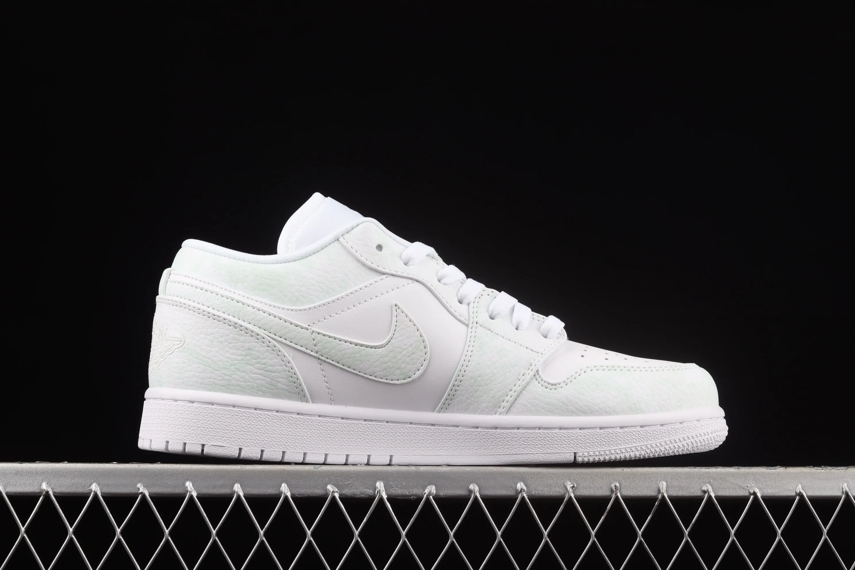 All categories Air Jordan Jordan series basketball shoes Air Jordan 1 Low Air Jordan 1 Low AJ1 Joe 1 starry sky thermal induction low-top cultural casual sneakers 553558-130